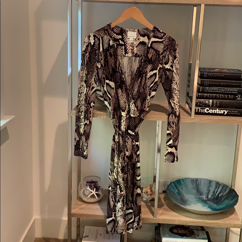 Python print wrap dress